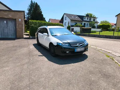 Gebraucht Honda Accord 140 PS (102 kW) 2008 Weiß Kombi