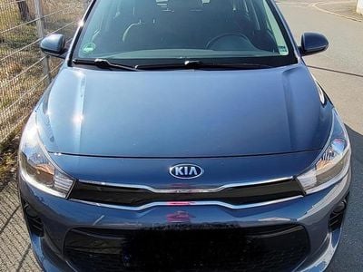 Second-hand Kia Rio 64 CP (47 kW) 2018 Albastru Berlinǎ