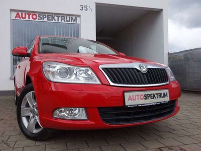 gebraucht Skoda Octavia Combi Elegance 1.HAND/AUTOMATIC/AHK