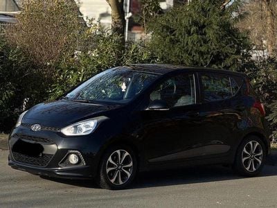 Second-hand Hyundai i10 Style 87 CP (63 kW) 2015 Negru Hatchback