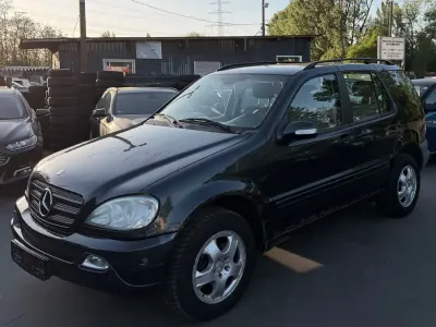 Usata Mercedes ML270 163 CV (119 kW) 2002 Nero SUV