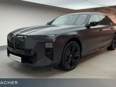 Neu BMW i7 500 kW (680 PS) 2026 Grau Limousine