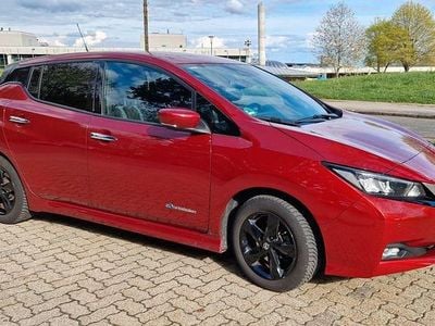 Gebraucht Nissan Leaf Tekna 110 kW (150 PS) 2020 Rot Kleinwagen