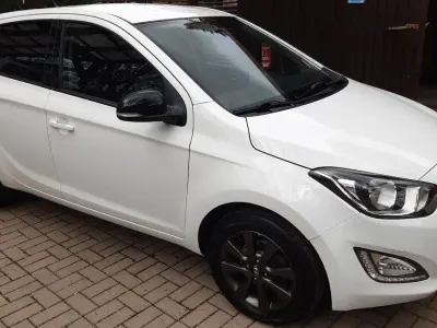 Gebraucht Hyundai i20 Trend 86 PS (63 kW) 2014 Weiß Kleinwagen