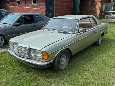Gebraucht Mercedes 230 136 PS (100 kW) 1983 Coupé