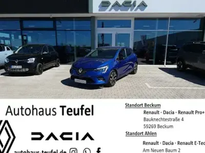 Używany Renault Clio V Intens 115 KM (84 kW) 2022 Niebieski Sedan/Limuzyna
