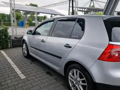 Gebraucht VW Golf V 116 PS (85 kW) 2004 Grau Kleinwagen