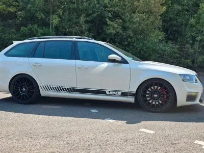 Gebraucht Skoda Octavia Sport 184 PS (135 kW) 2014 Weiß Kombi