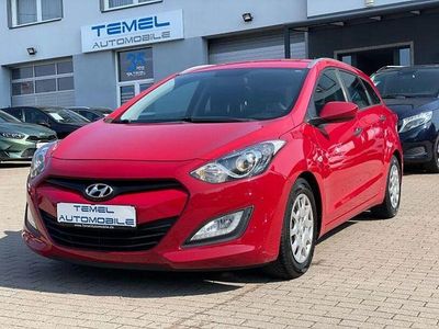Usata Hyundai i30 Classic 99 CV (72 kW) 2013 Rosso Station wagon
