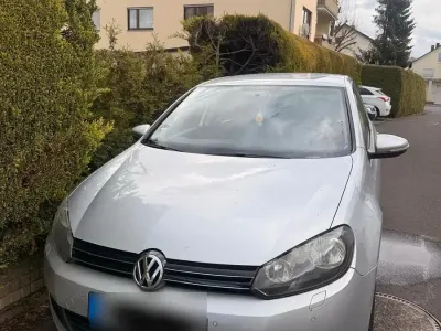 Gebraucht VW Golf VI 80 PS (58 kW) 2010 Silber Kleinwagen