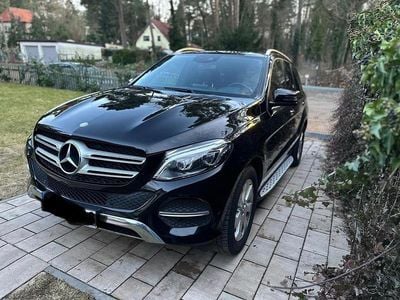 Gebraucht Mercedes GLE250 204 PS (150 kW) 2016 Schwarz SUV