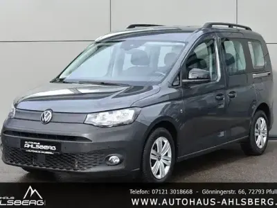 Usata VW Caddy 122 CV (89 kW) 2023 Grigio Monovolume