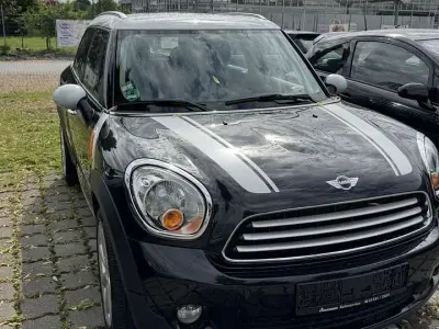 Gebraucht Mini Cooper Countryman 122 PS (89 kW) 2011 Absolute black metallic SUV
