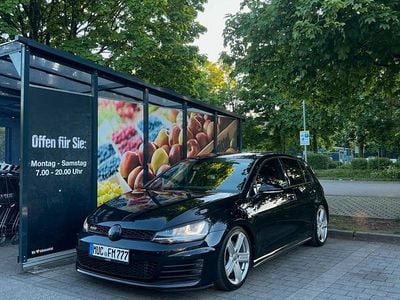 Schwarz Gebraucht 2014 VW Golf GTD Limousine | 12.200 € (Etwas zu teuer)