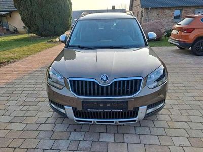 gebraucht Skoda Yeti 2.0 TDI 4x4 Elegance