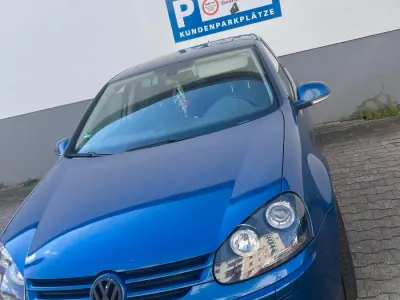 Gebraucht VW Golf V 105 PS (77 kW) 2007 Blau Kleinwagen