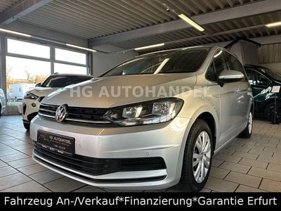 Silber Gebraucht 2018 VW Touran Trendline Van / Kleinbus | 14.900 € (Guter Preis)