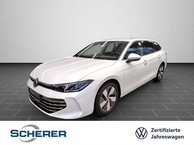 Oryxweiß perlmutteffekt (metallic) Gebraucht 2025 VW Passat Elegance Limousine | 36.900 € (Superpreis)