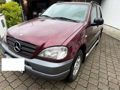 Mercedes ML230