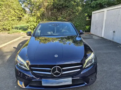 Gebraucht Mercedes C220 194 PS (142 kW) 2019 Blau Limousine