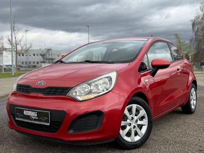 Gebraucht Kia Rio Edition 7 86 PS (63 kW) 2012 Rot Kleinwagen