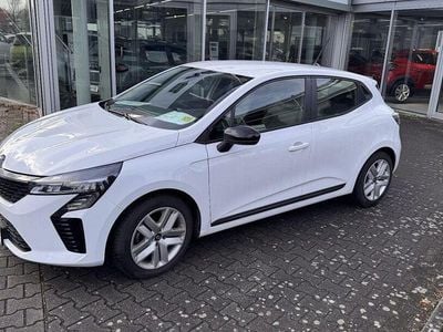 Gebraucht Renault Clio V Evolution 67 PS (49 kW) 2024 Arktis weiß Limousine