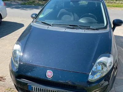 Gebraucht Fiat Punto 69 PS (50 kW) 2014 Blau Kleinwagen