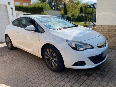 Opel Astra GTC