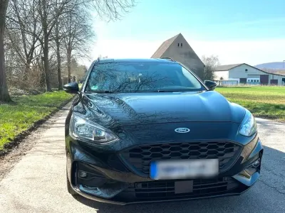 Gebraucht Ford Focus ST-Line 150 PS (110 kW) 2021 Schwarz Limousine