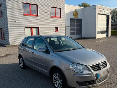 Gebraucht VW Polo 69 PS (50 kW) 2008 Grau Kleinwagen
