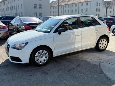 Gebraucht Audi A1 Sportback Attraction 86 PS (63 kW) 2013 Weiß Kleinwagen