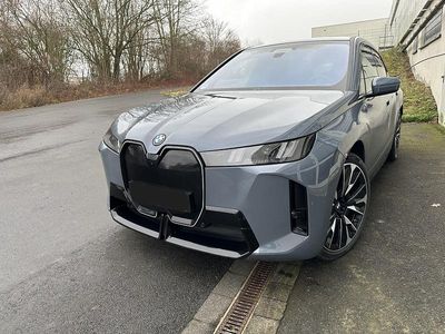 Gebraucht BMW iX 400 kW (544 PS) 2025 Grau SUV