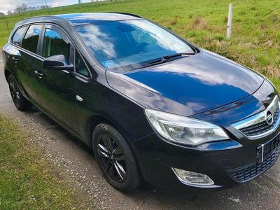 Second-hand Opel Astra 140 CP (102 kW) 2011 Negru Break