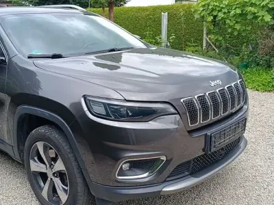 Gebraucht Jeep Cherokee Limited 194 PS (142 kW) 2019 Grau SUV