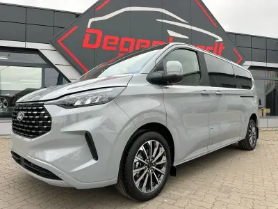 Nuova Ford Tourneo Titanium 170 CV (125 kW) 2026 Grigio Monovolume