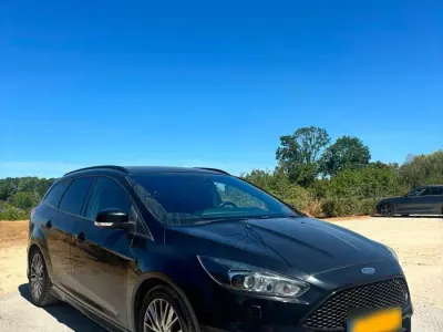 Gebraucht Ford Focus ST 250 PS (183 kW) 2017 Schwarz Kombi