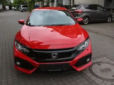 Gebraucht Honda Civic Elegance 149 PS (109 kW) 2018 Liberty rally red Limousine