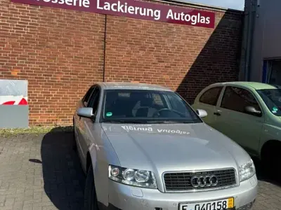 Gebraucht Audi A4 131 PS (96 kW) 2001 Silber Limousine