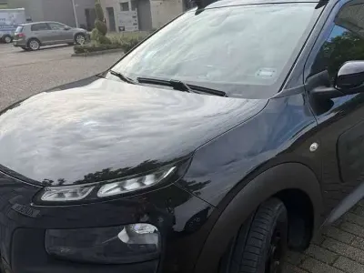 Gebraucht Citroën C4 Shine 82 PS (60 kW) 2016 Schwarz SUV