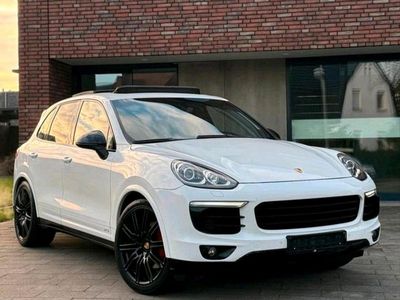 Weiß Gebraucht 2016 Porsche Cayenne SUV | 27.100 € (Fairer Preis)