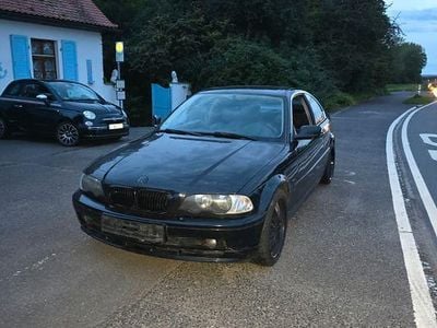 BMW 323