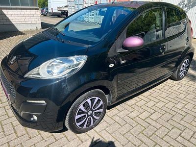 Usata Peugeot 107 Style 68 CV (50 kW) 2014 Nero Utilitaria