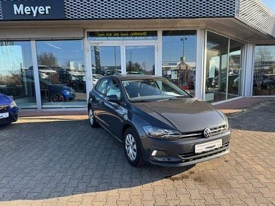 Gebraucht VW Polo Comfortline 95 PS (69 kW) 2021 Uranograu (metallic) Limousine