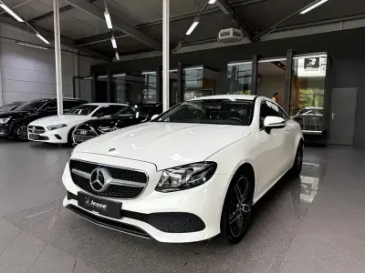 Gebraucht Mercedes E300 Avantgarde 245 PS (180 kW) 2019 Diamantweiss  metalliclack (metallic) Coupé
