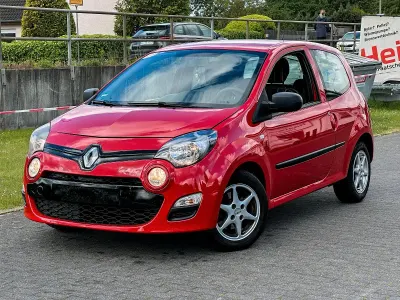 Używany Renault Twingo 75 KM (55 kW) 2013 Czerwony Hatchback
