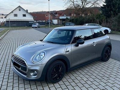 Usado Mini ONE 102 HP (75 kW) 2016 Cinzento Citadino