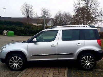 gebraucht Skoda Yeti Elegance Plus Edition*Bi-Xenon*17"Alu*Scheckheft*