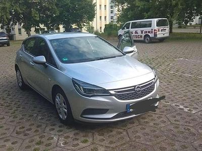 Usata Opel Astra Edition 110 CV (80 kW) 2017 Argento Berlina