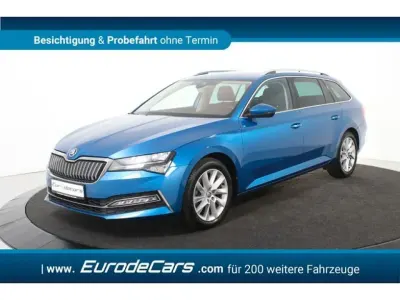 Gebraucht Skoda Superb 218 PS (160 kW) 2021 Blau (metallic) Kombi