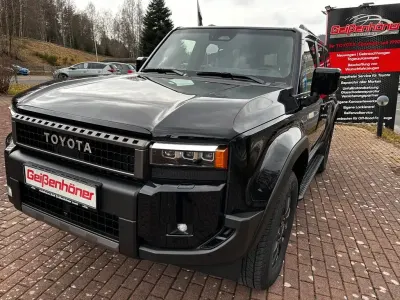 Neu Toyota Land Cruiser Executive 205 PS (150 kW) 2026 Schwarz SUV